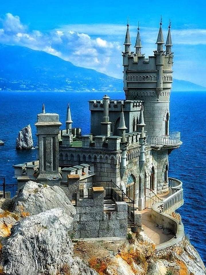 Ласточкино гнездо
