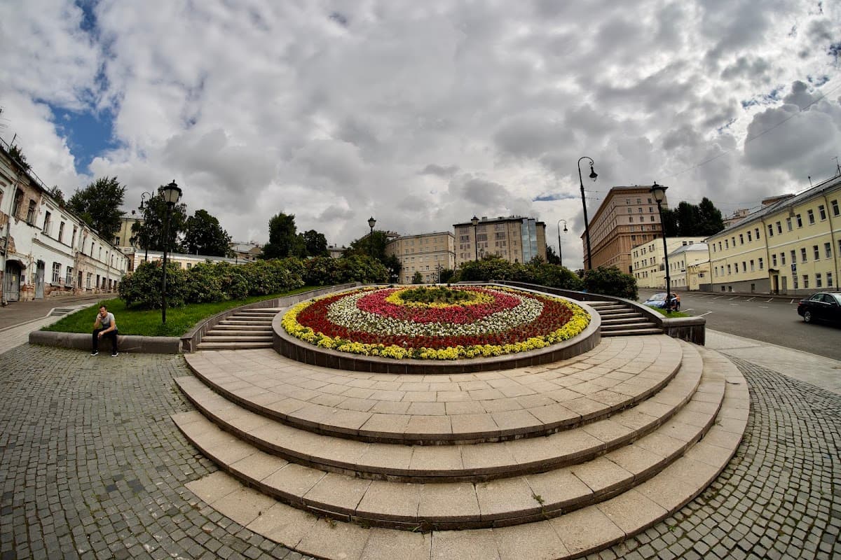 Хитровская площадь