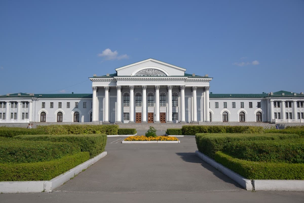 Дворец культуры им. И. В. Окунева
